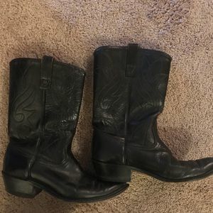 Black Leather Cowboy Boots 🤠
